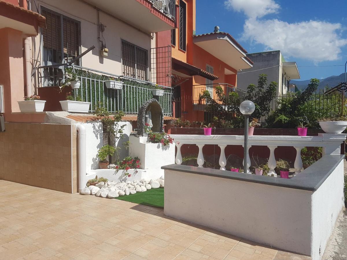 Santa Maria La Carità Iris Appartamenti المظهر الخارجي الصورة